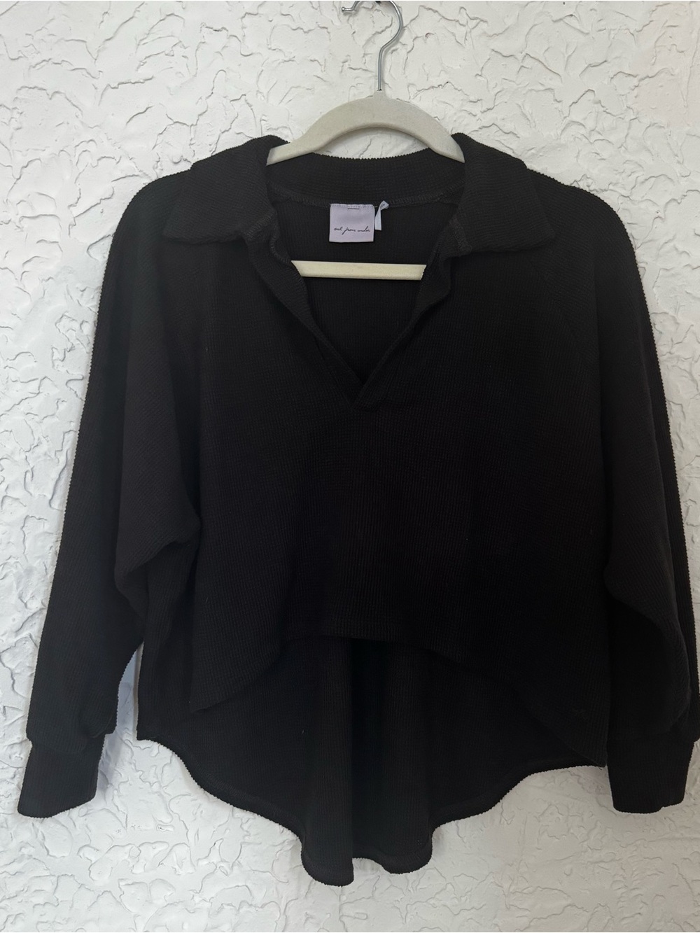 XS Urban Outfitters Black Pullover Henley